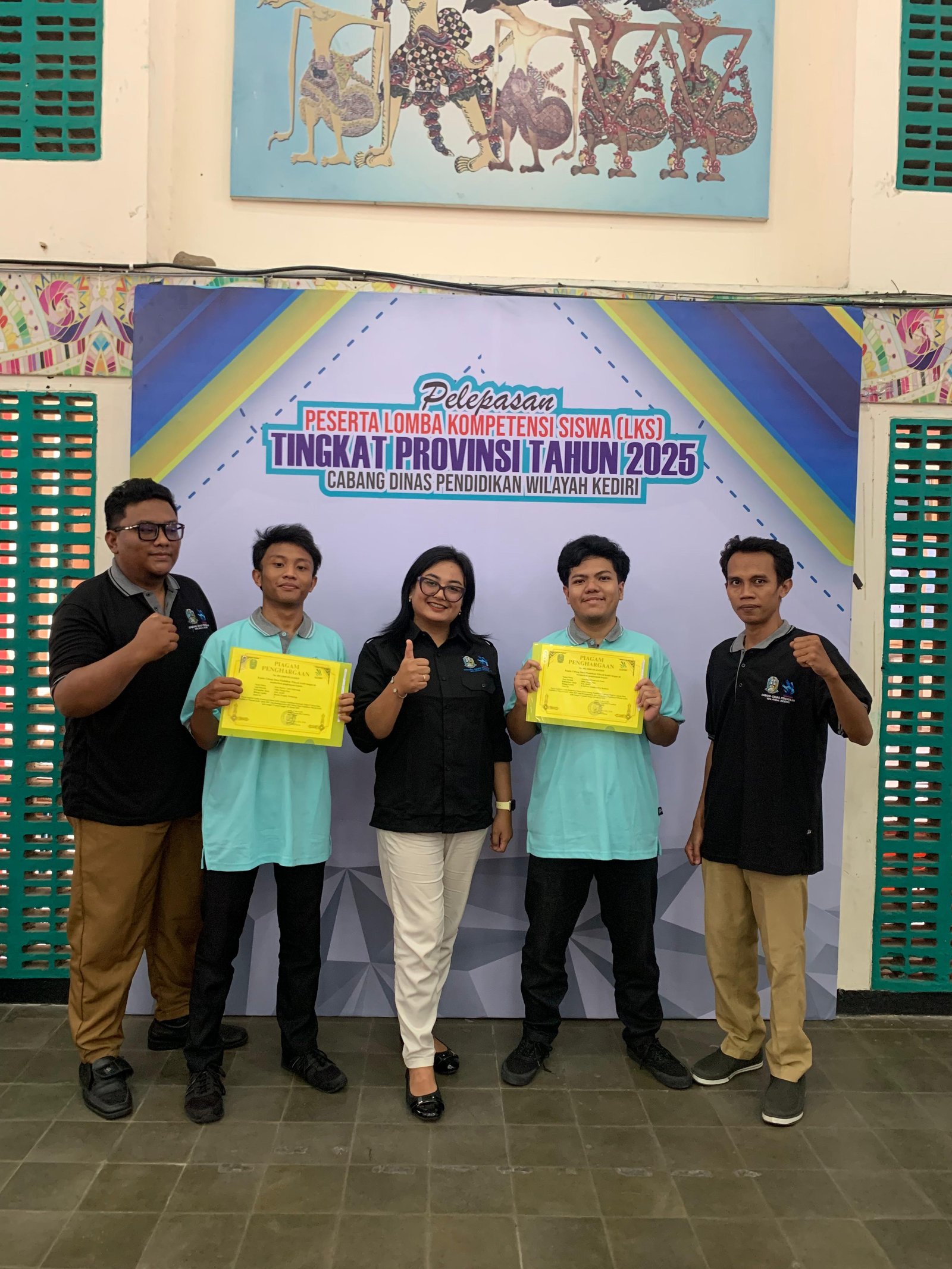 Dua Siswa SMK Palapa Pare Raih Kemenangan di LKS Dikmen Cab Kabupaten Kediri 2025